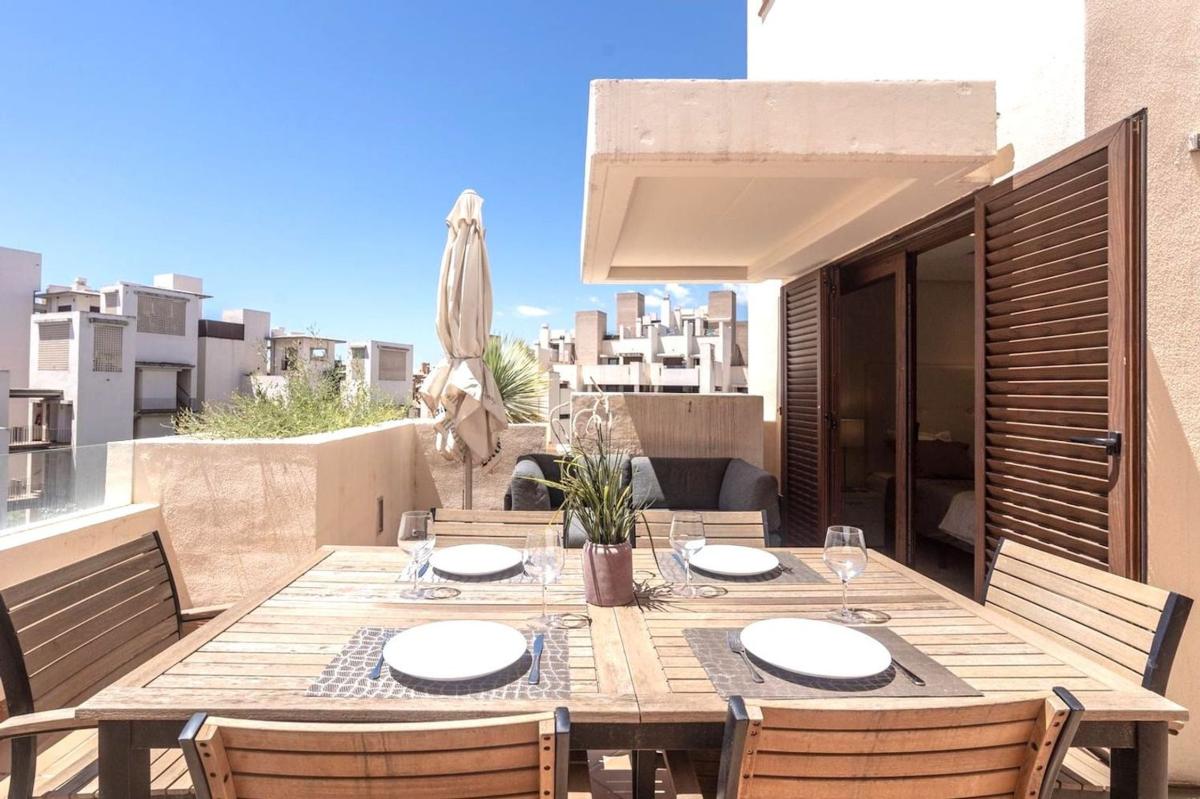 Продажа дуплекса на Dúplex en Los Pinillos II, Kempinski, Estepona, Эстепона photo 4