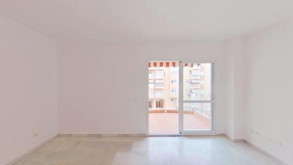 Venta de piso en Piso en Sierra de Estepona-Avda de Andalucia, Estepona, Estepona
 photo 4