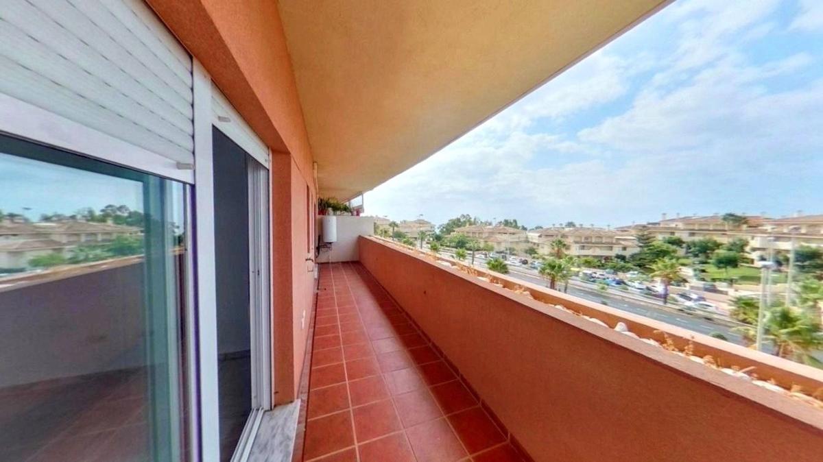 Sprzedaż mieszkania w Piso en Zona Centro Comercial Torrequebrada, Benalmádena, Benalmádena
photo 2