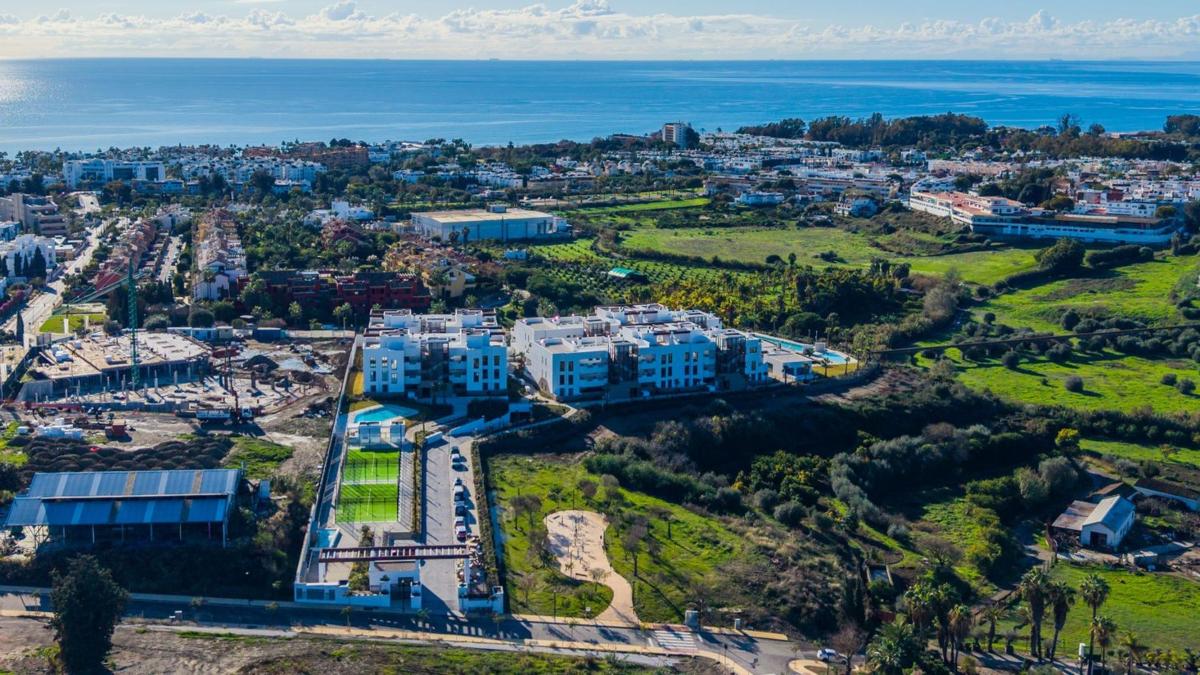 Venta de piso en Piso en Calle del Lago, Cancelada, Estepona, Estepona
photo 2