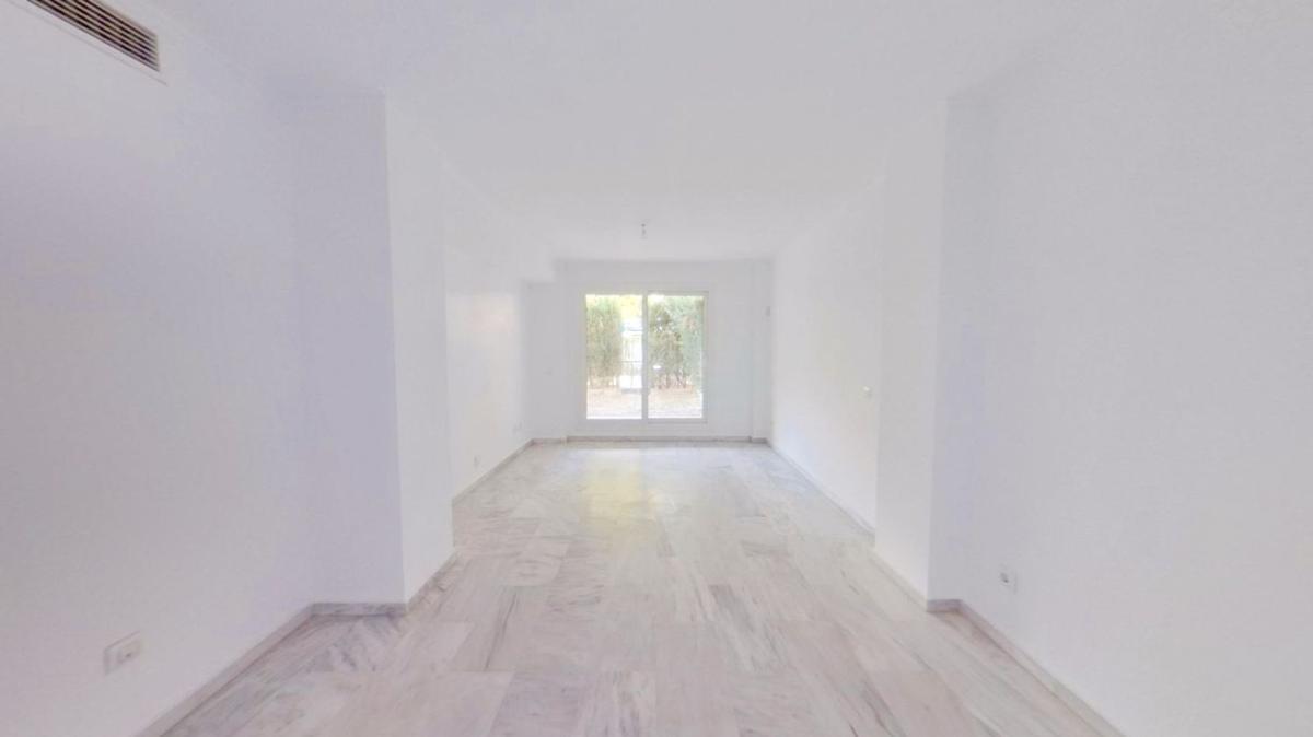 Продажа квартиры на Piso en Rodeo Alto-Guadaiza-La Campana, Marbella, Марбелла
photo 2