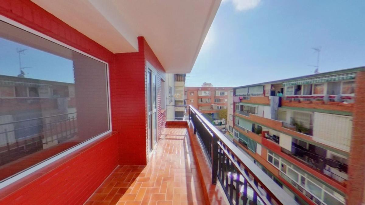 Sale of apartment in Piso en Divina Pastora, Marbella, Marbella
photo 2