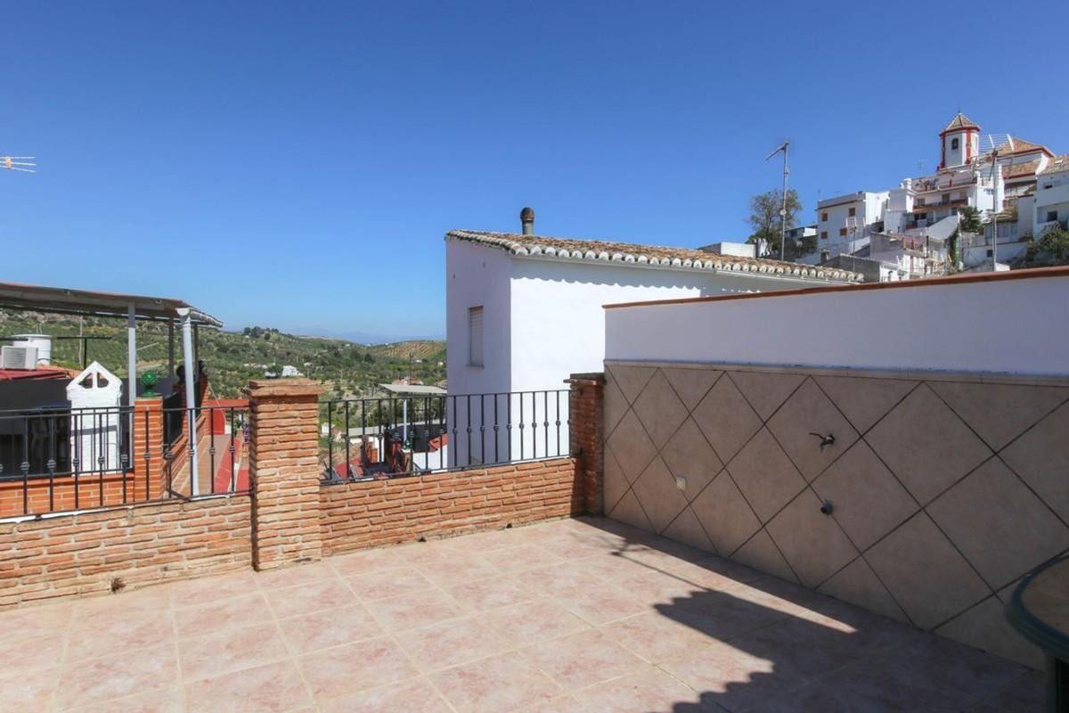 Propiedades en venta y alquiler en España photo 2