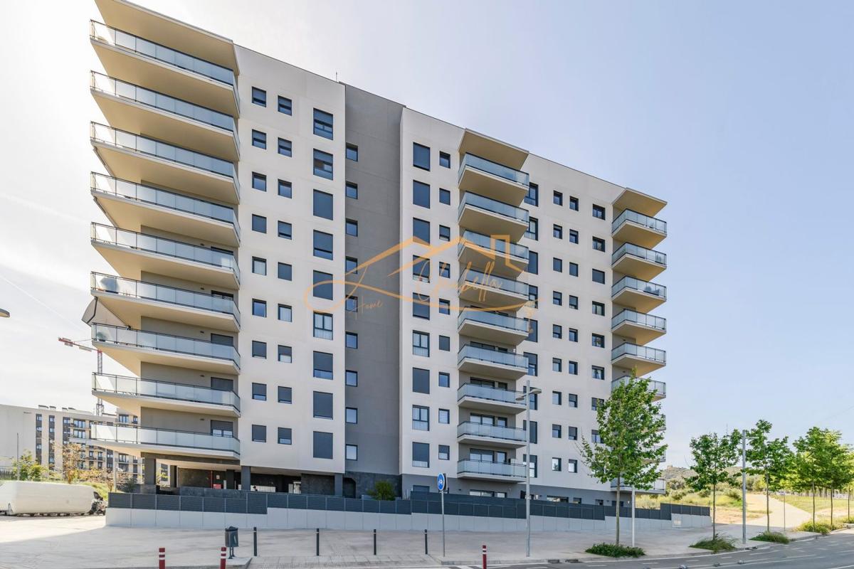 New construction en el nuevo barrio de Llevant in Viladecans photo 2