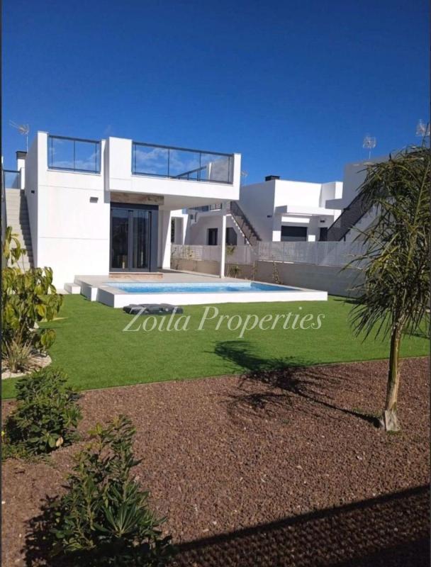 Venta de chalet adosado en  Casa o chalet independiente en Calle 52, 2, Els Poblets , Els Poblets photo 2