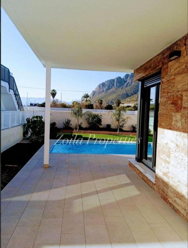 Продажа таунхауса в  Chalet adosado en Calle 52, 2, Els Poblets , Эльс Поблетс photo 3