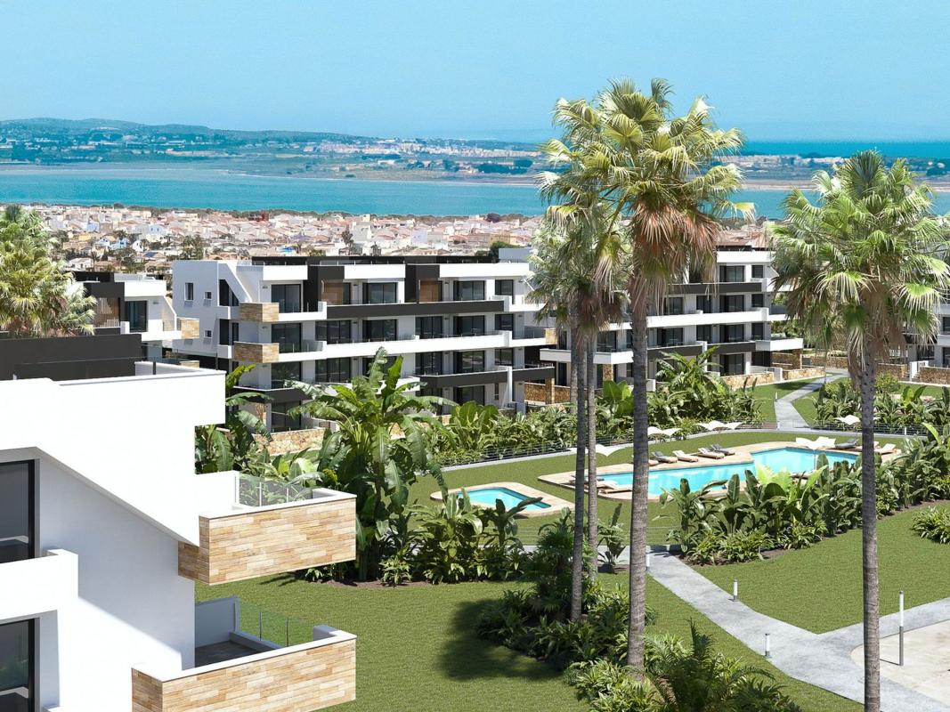 Venta de piso en Avenida Jesús Baeza Mayol 2, 3, Torrevieja
photo 1