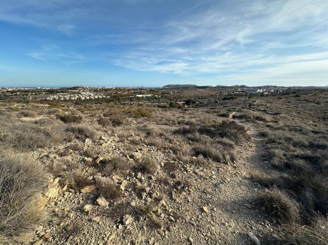 Terreno en venta en Alicante / Alacant, Alicante photo 4