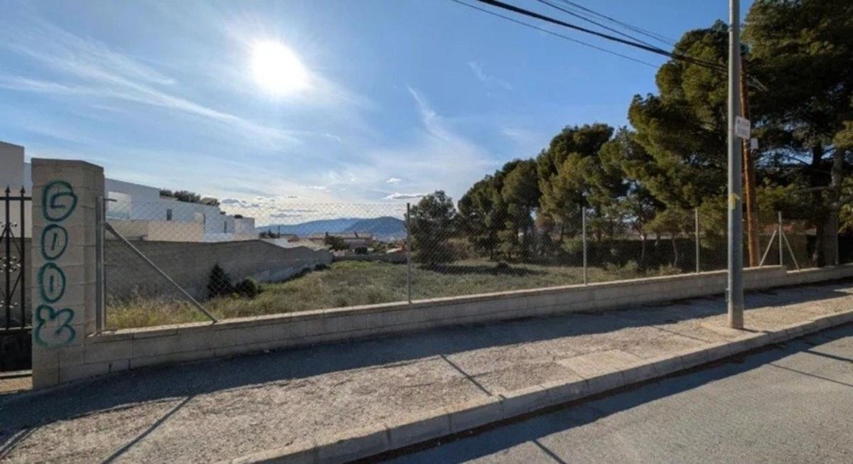 Terreno en venta en Petrer, Alicante photo 3