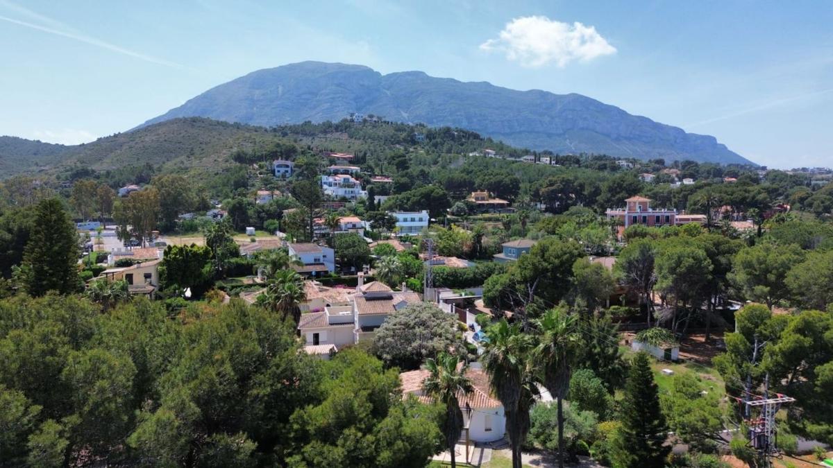 Terreno en venta en Denia, Alicante photo 2