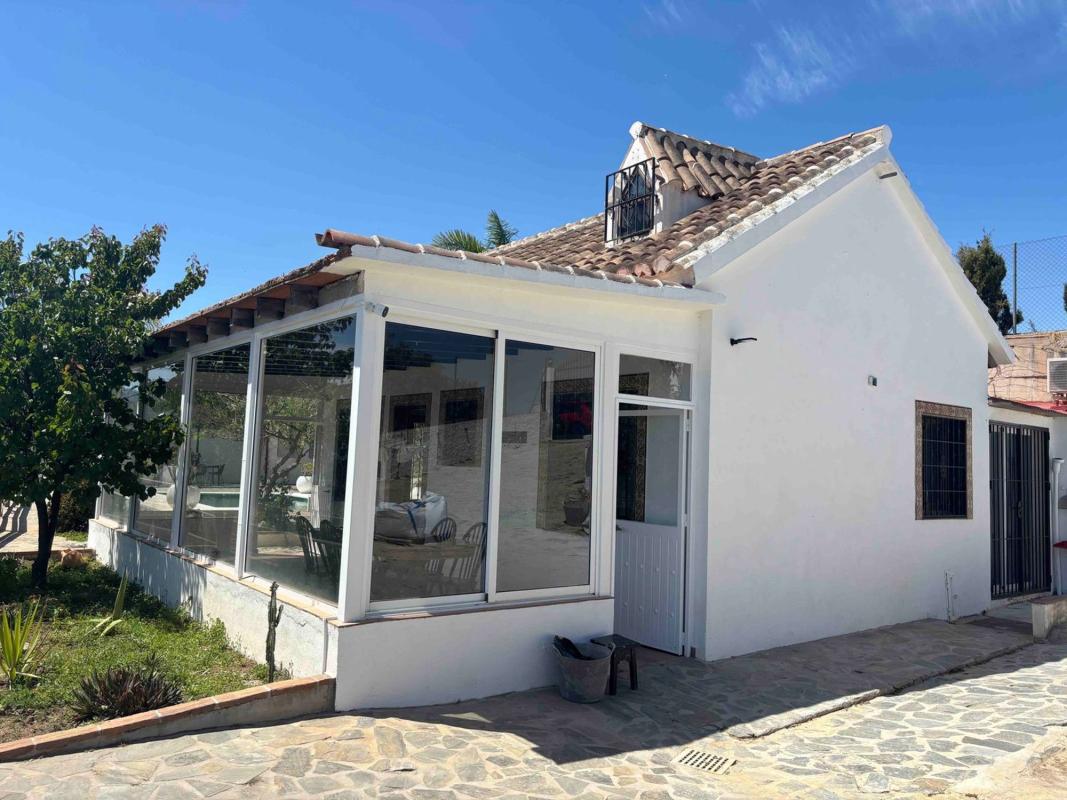 Venta de chalet adosado en  Casa o chalet independiente en Monda , Monda photo 3