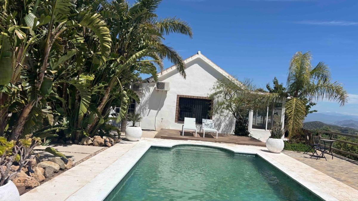 Venta de chalet adosado en  Casa o chalet independiente en Monda , Monda photo 5