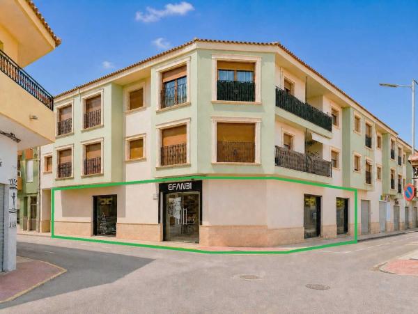 Local en Calle Crema Marfil, Pinoso photo 1