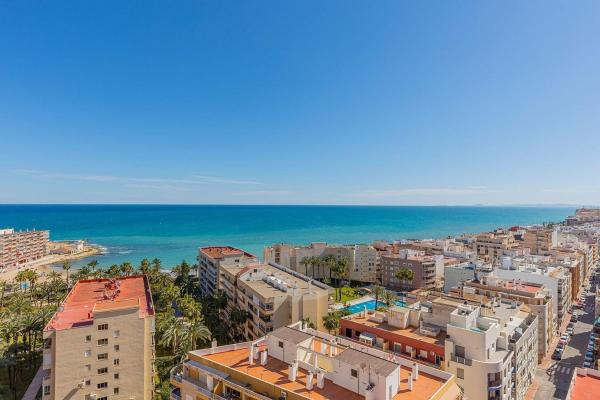 Продажа квартиры на Piso en Avenida Roentgen, 5, Playa de los Locos, Torrevieja, Торревьеха
 photo 1