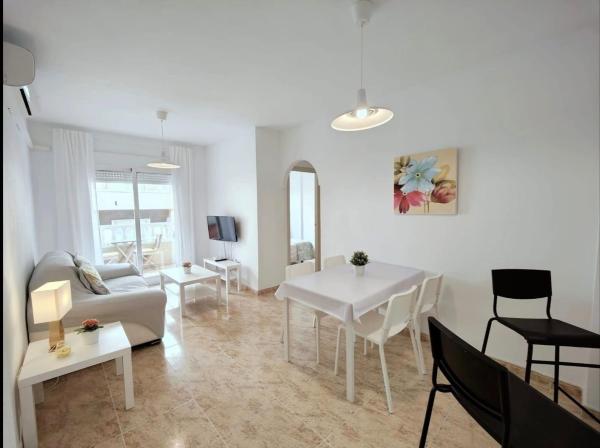 Продажа квартиры на Piso en Calle Caballero de Rodas s/n, Las Piscinas Naturales, Torrevieja, Торревьеха
 photo 2