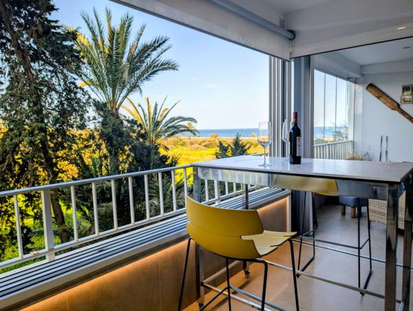 Продажа квартиры на Piso en Calle Pleamar, Punta Prima, Torrevieja, Торревьеха
thumbnail 1