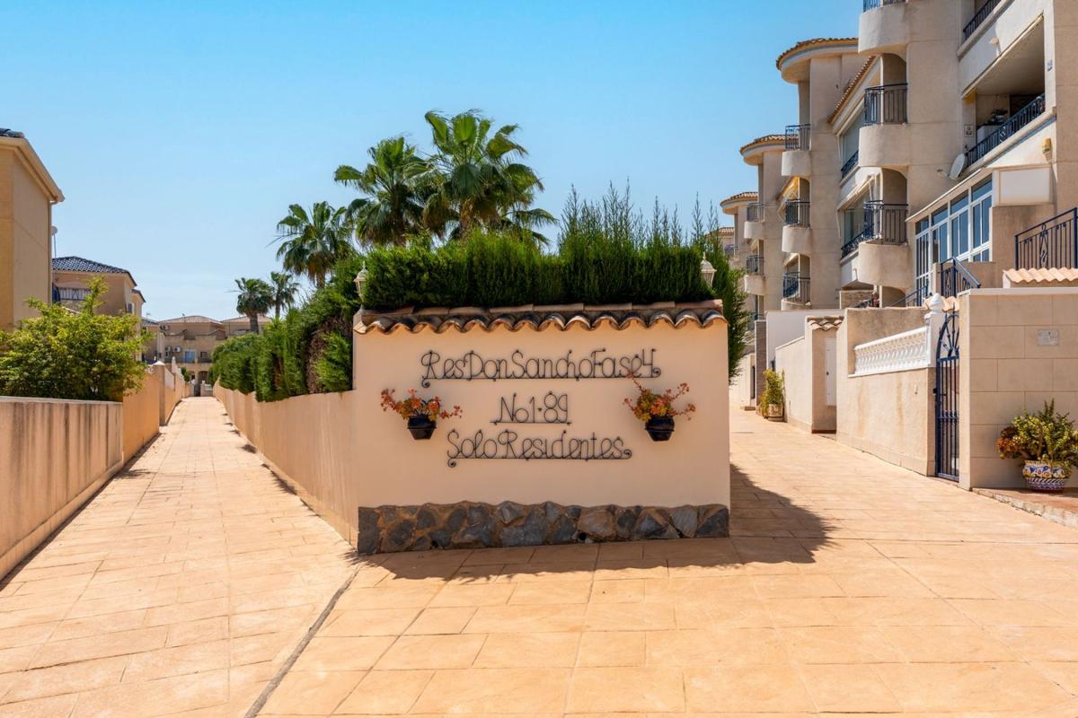 Penthouse sale in Ático en Calle Rosa, 4, Los Balcones y los Altos, Orihuela, Orihuela photo 5