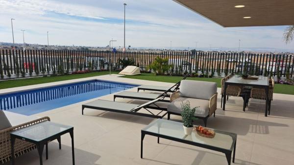 Chalet pareado en La Siesta - El Salado - Torreta, Torrevieja photo 1