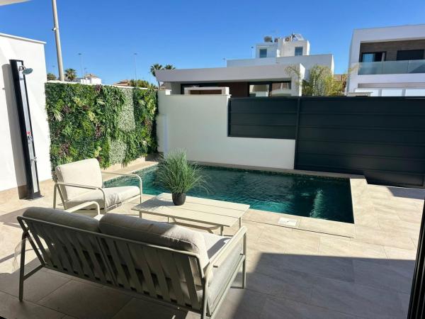 Promoción Mediterranea Luxury Homes obra nueva en San Pedro del Pinatar thumbnail 1