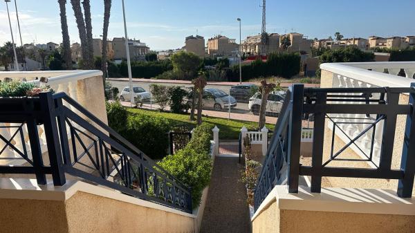 Venta de piso en Piso en Pl R-2 Los Pinos, Zeniamar, Orihuela, Orihuela
 photo 2