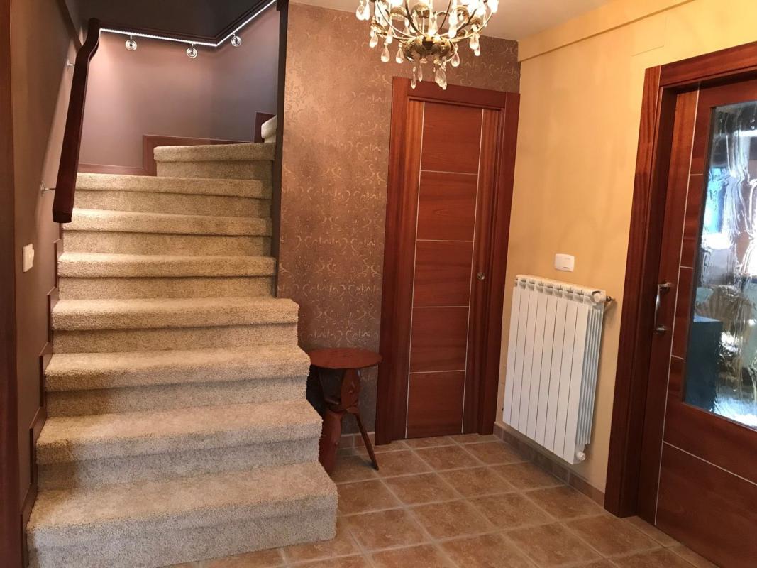 Propiedades en venta y alquiler en España photo 1