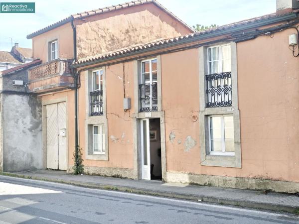 Chalet adosado en Calle de Ramón Franco, Arzua photo 1