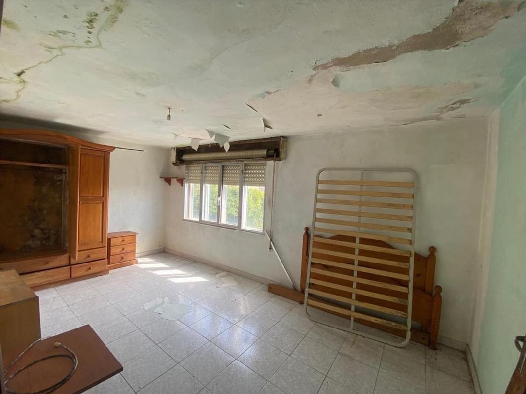 Properties for sale and rent in Spain photo 2