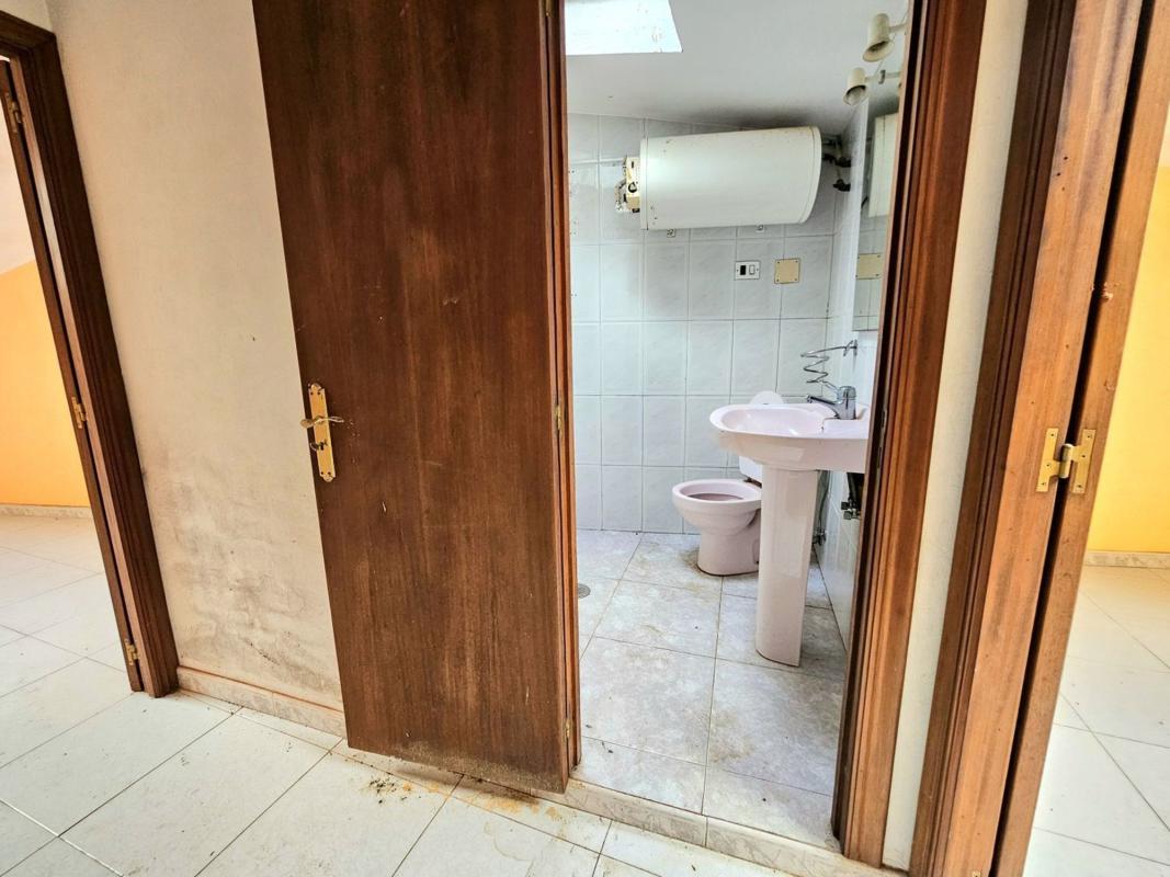 Properties for sale and rent in Spain photo 5