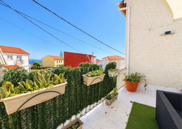 Chalet adosado en Calle dos Curros, Carreira - Castiñeiras - Aguiño, Ribeira photo 1
