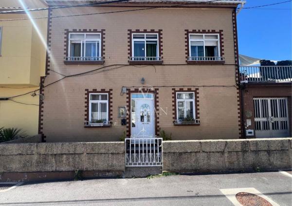 Chalet adosado en Calle dos Curros, Carreira - Castiñeiras - Aguiño, Ribeira photo 4