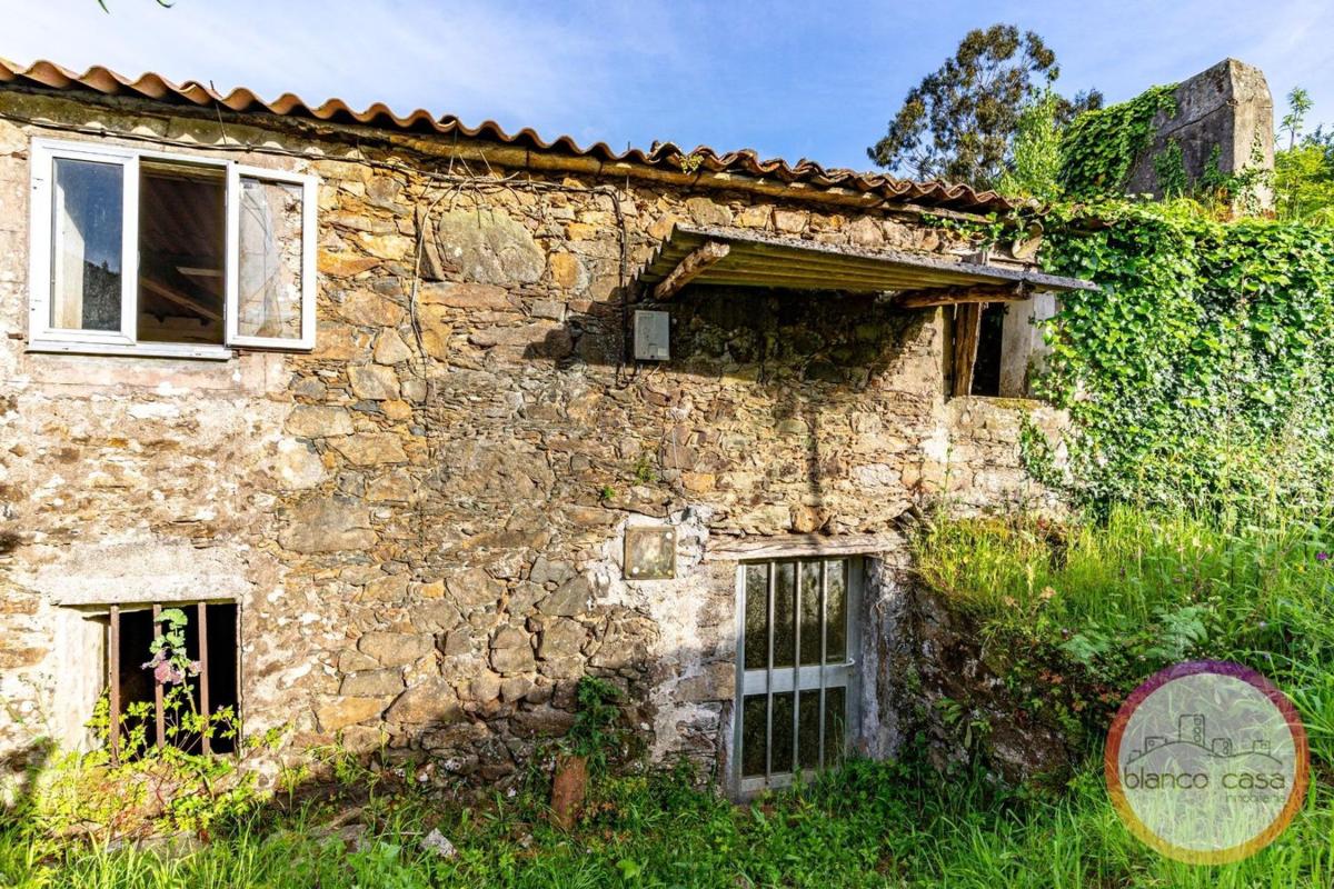 Properties for sale and rent in Spain photo 2