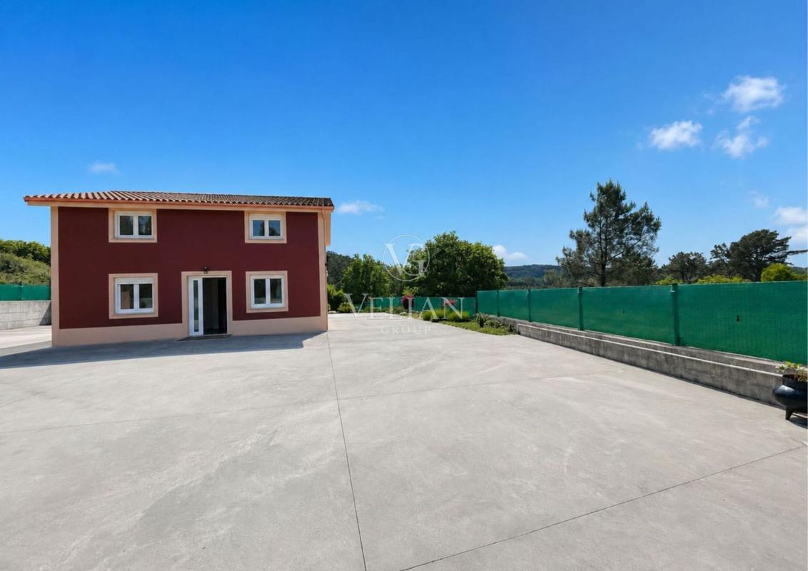 Properties for sale and rent in Spain photo 4