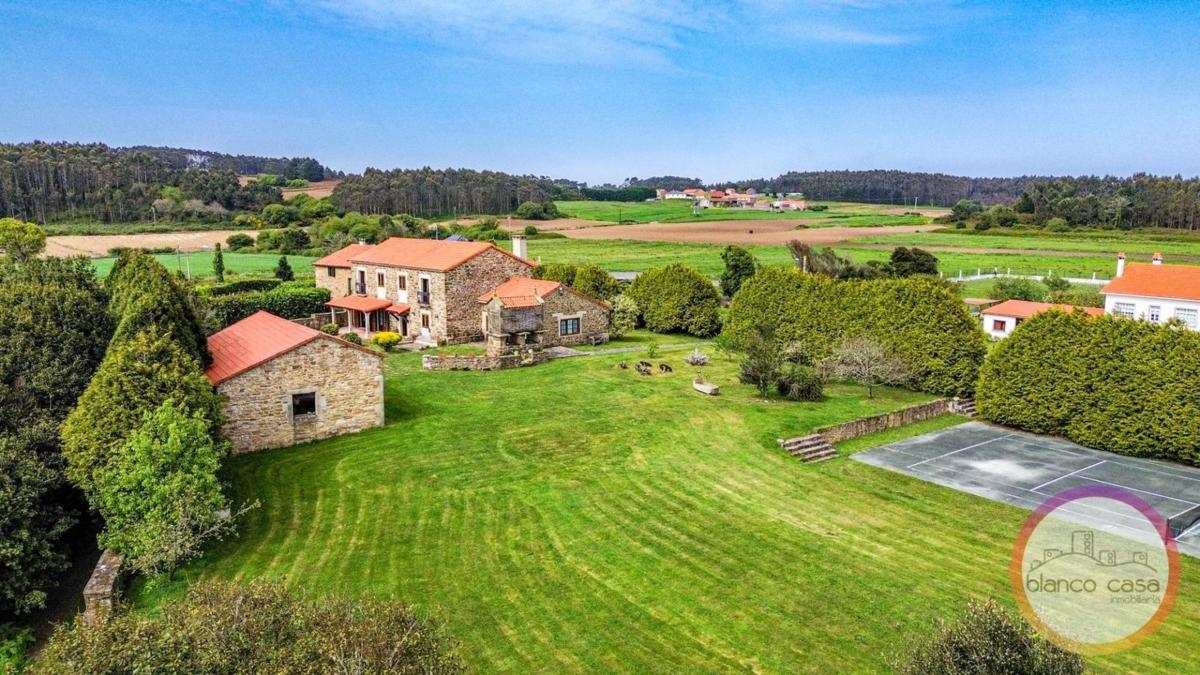 Properties for sale and rent in Spain photo 4