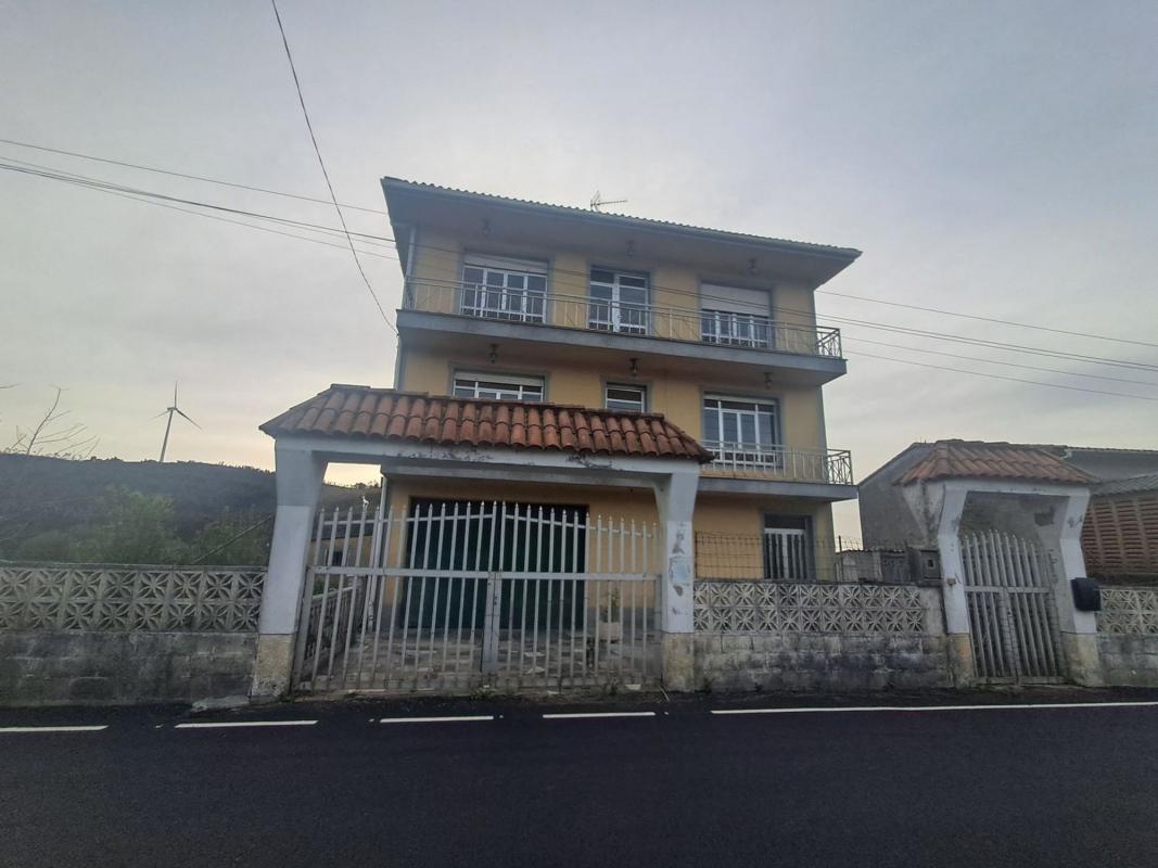 Properties for sale and rent in Spain photo 1
