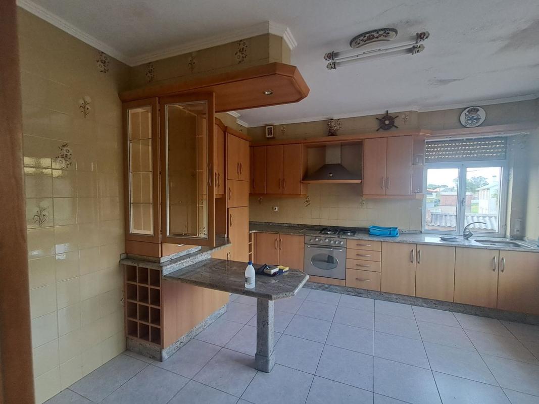 Properties for sale and rent in Spain photo 4