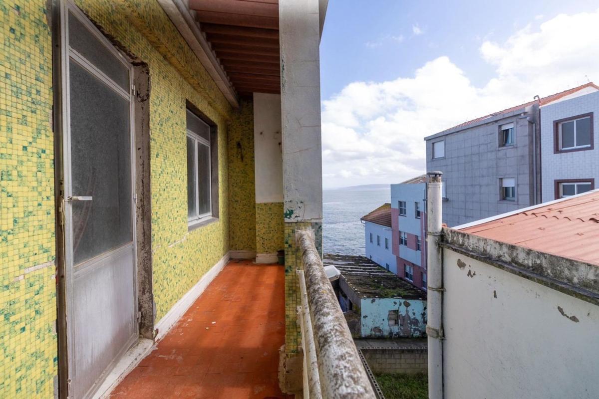 Продажа загородного участка в Finca rústica en Malpica de Bergantiños , Мальпика-де-Бергантиños photo 1