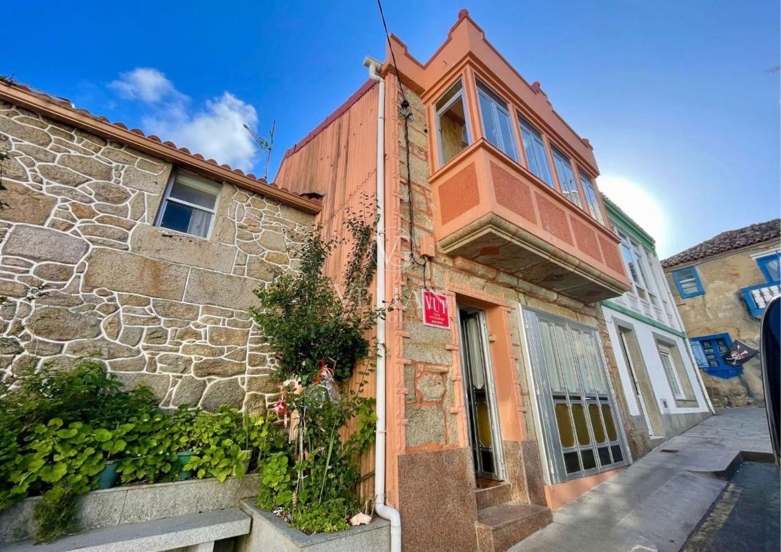 Propiedades en venta y alquiler en España photo 1