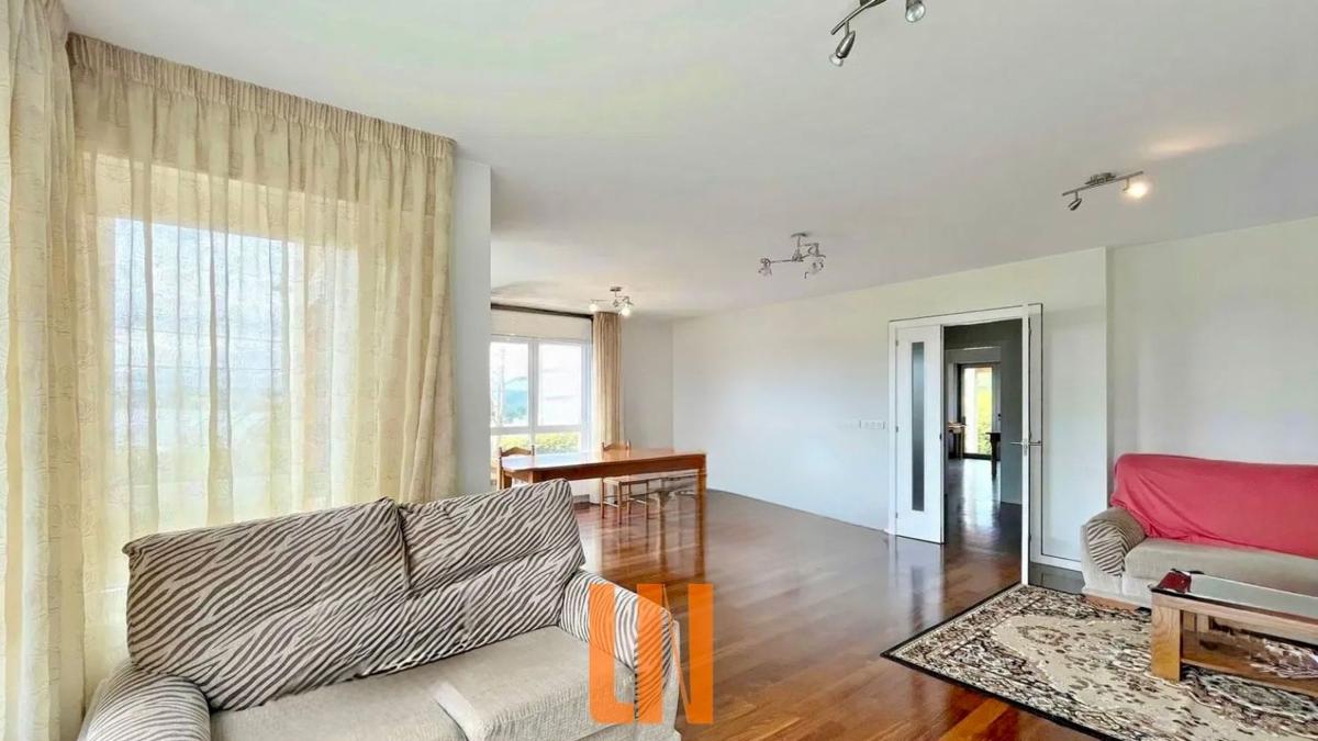 Properties for sale and rent in Spain photo 5