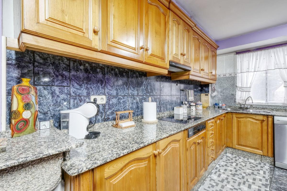 Properties for sale and rent in Spain photo 4