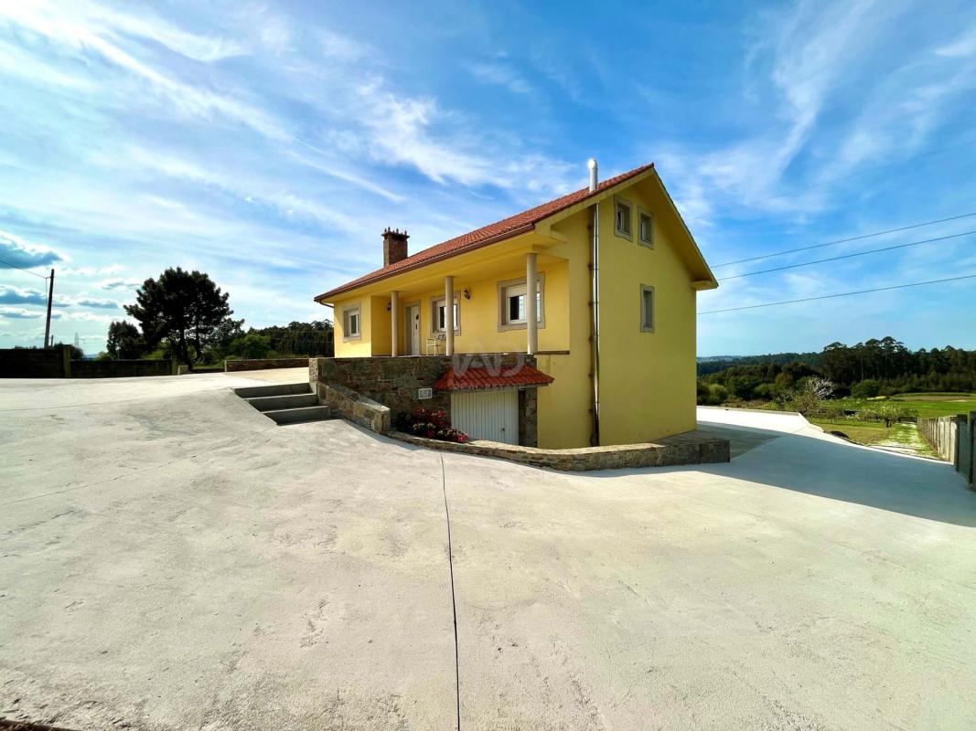 Продажа отдельного шале в Casa o chalet en Coiros, Койрос photo 2