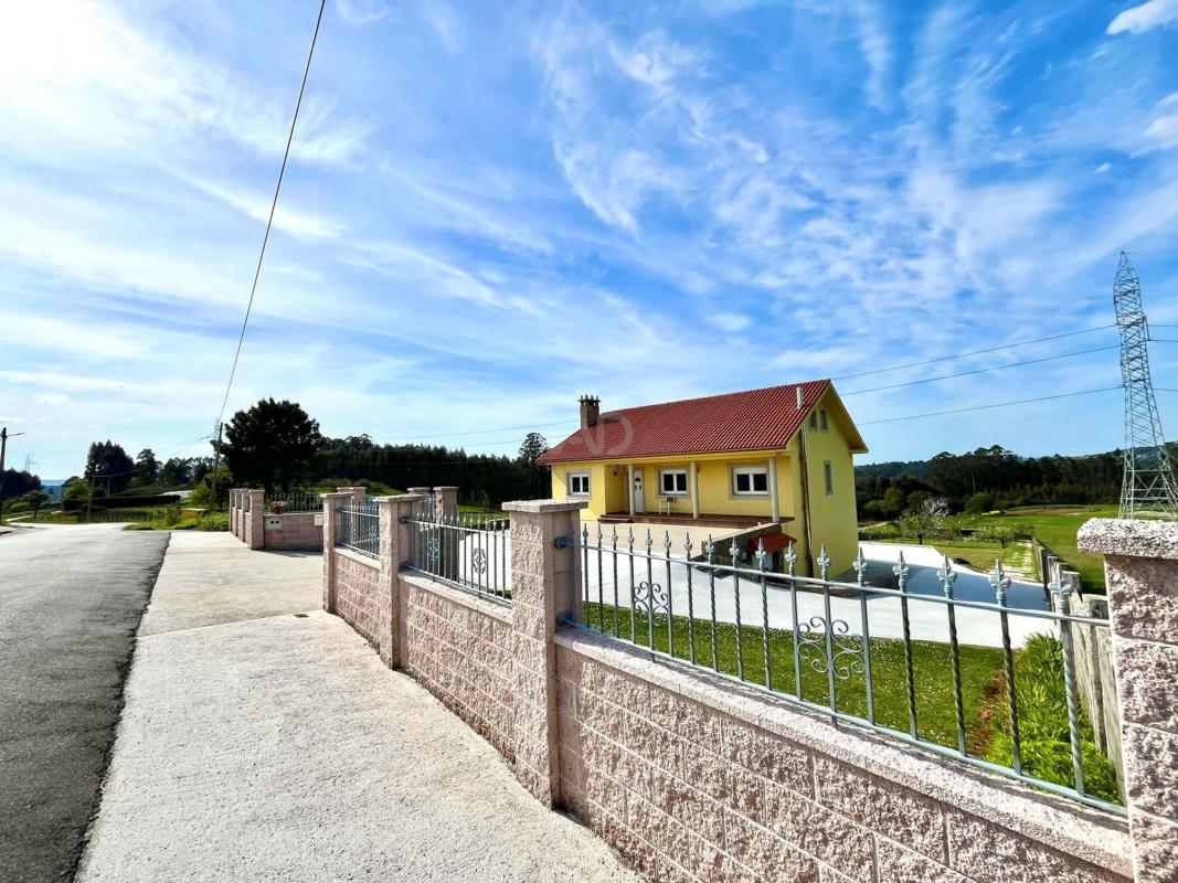 Продажа отдельного шале в Casa o chalet en Coiros, Койрос photo 5