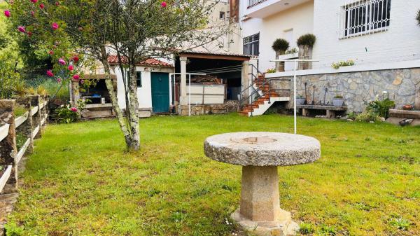 Casa o chalet independiente en Calle do Romaño s/n, Campus norte - S.Caetano, Santiago de Compostela photo 1
