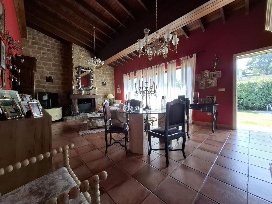 Недвижимость на продажу и в аренду в Испании photo 4