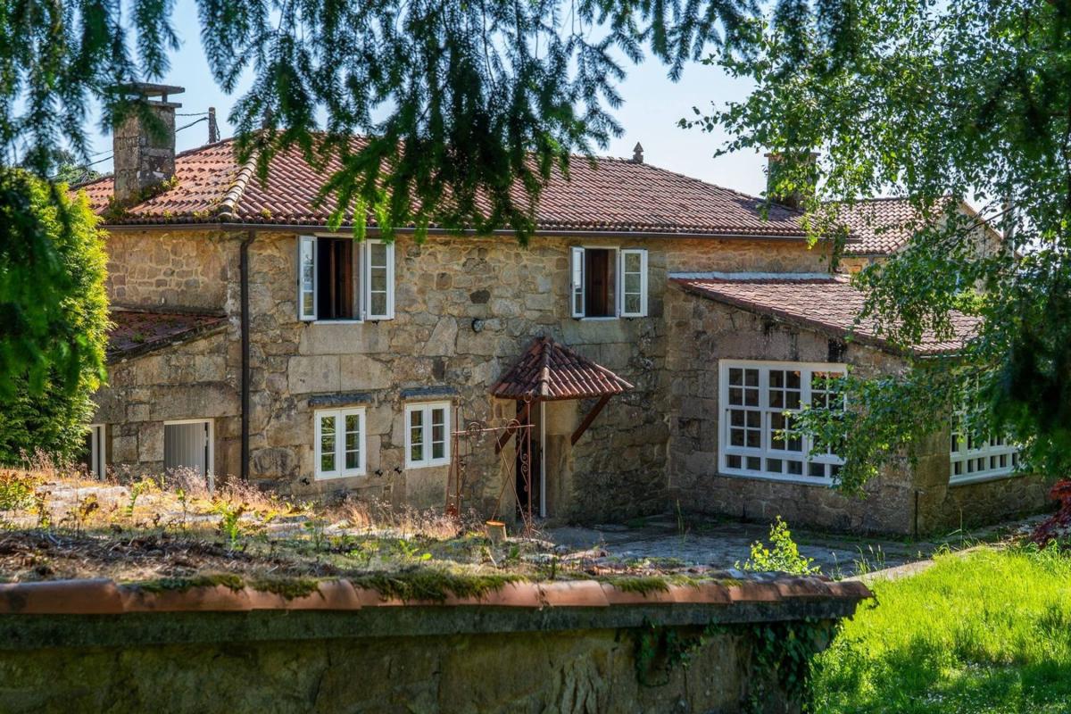 Properties for sale and rent in Spain photo 5