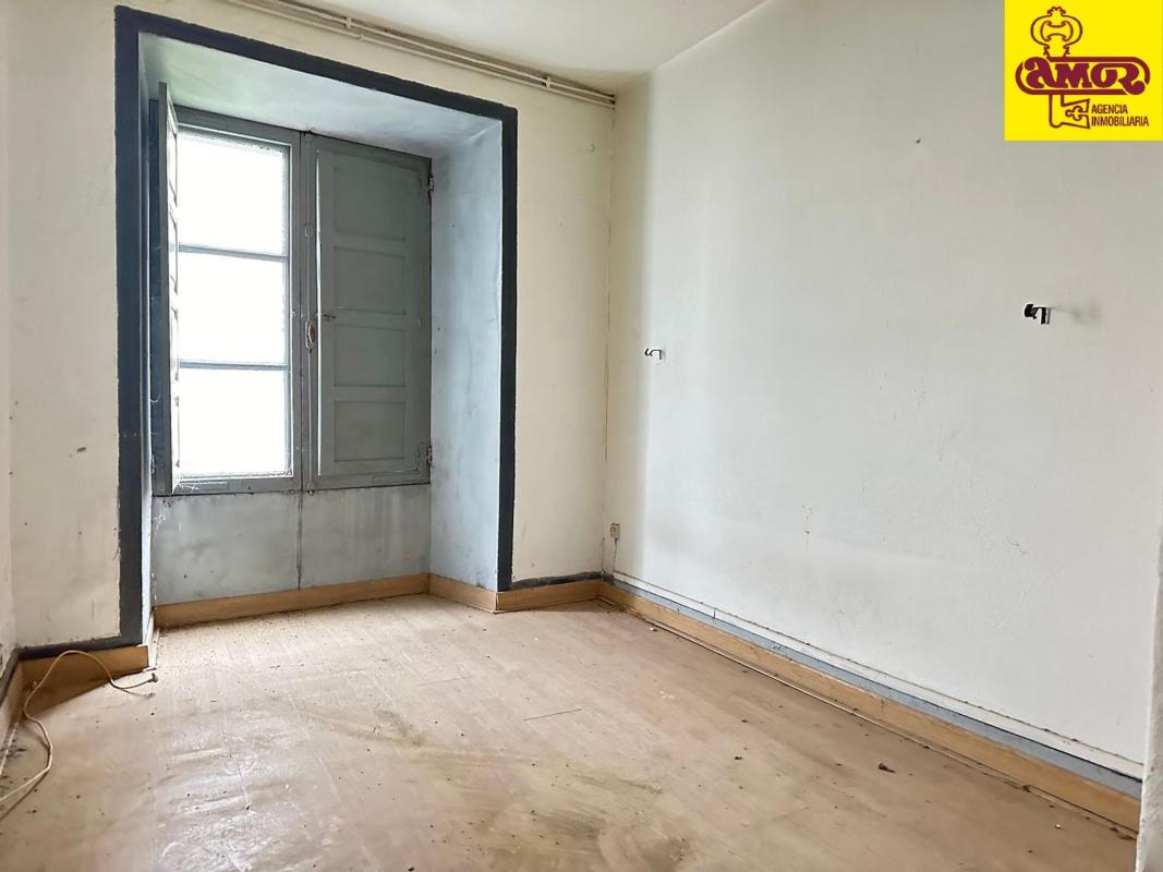 Sale of townhouse in Chalet adosado en Calle dos Concheiros, Campus norte - S.Caetano, Santiago de Compostela , Santiago de Compostela photo 4