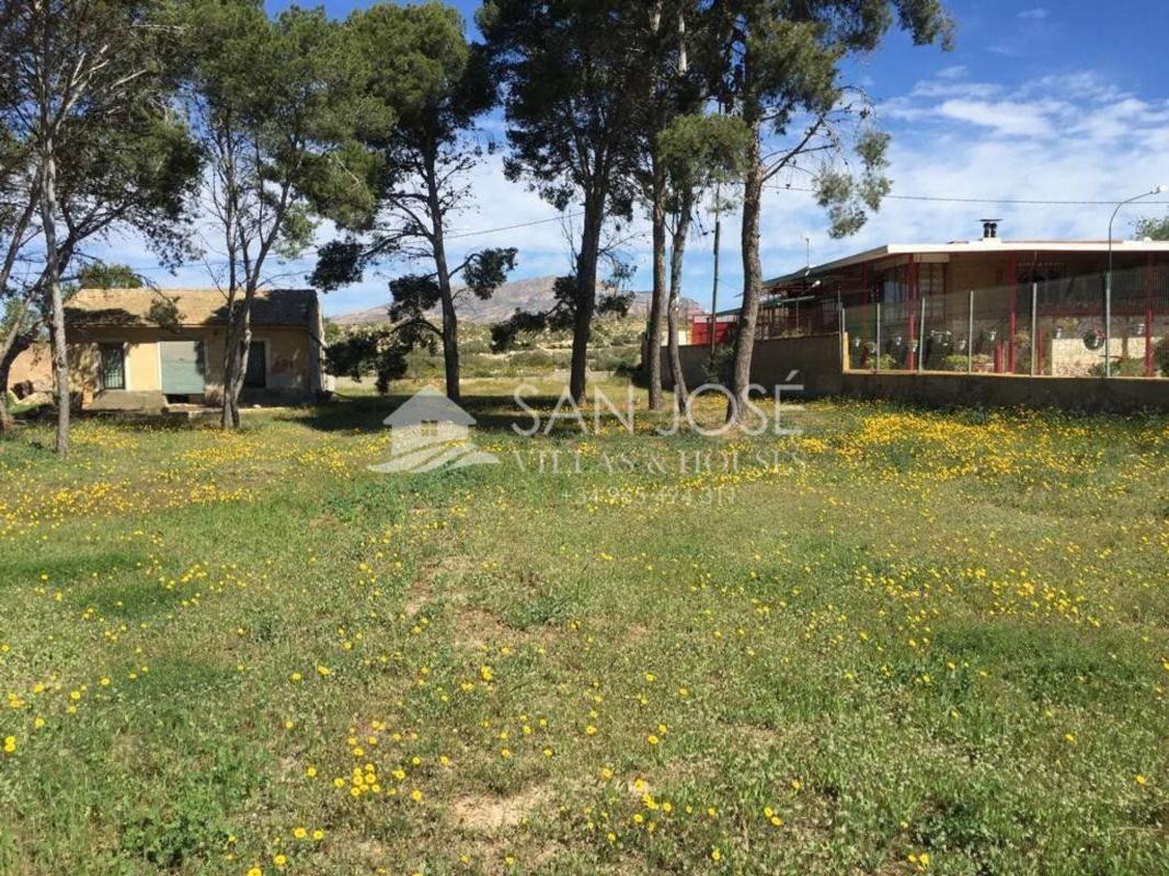 Terreno en venta en Monforte del Cid, Alicante photo 2