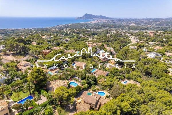 Terreno en Pinar de Advocat-Cometa, Moraira photo 1