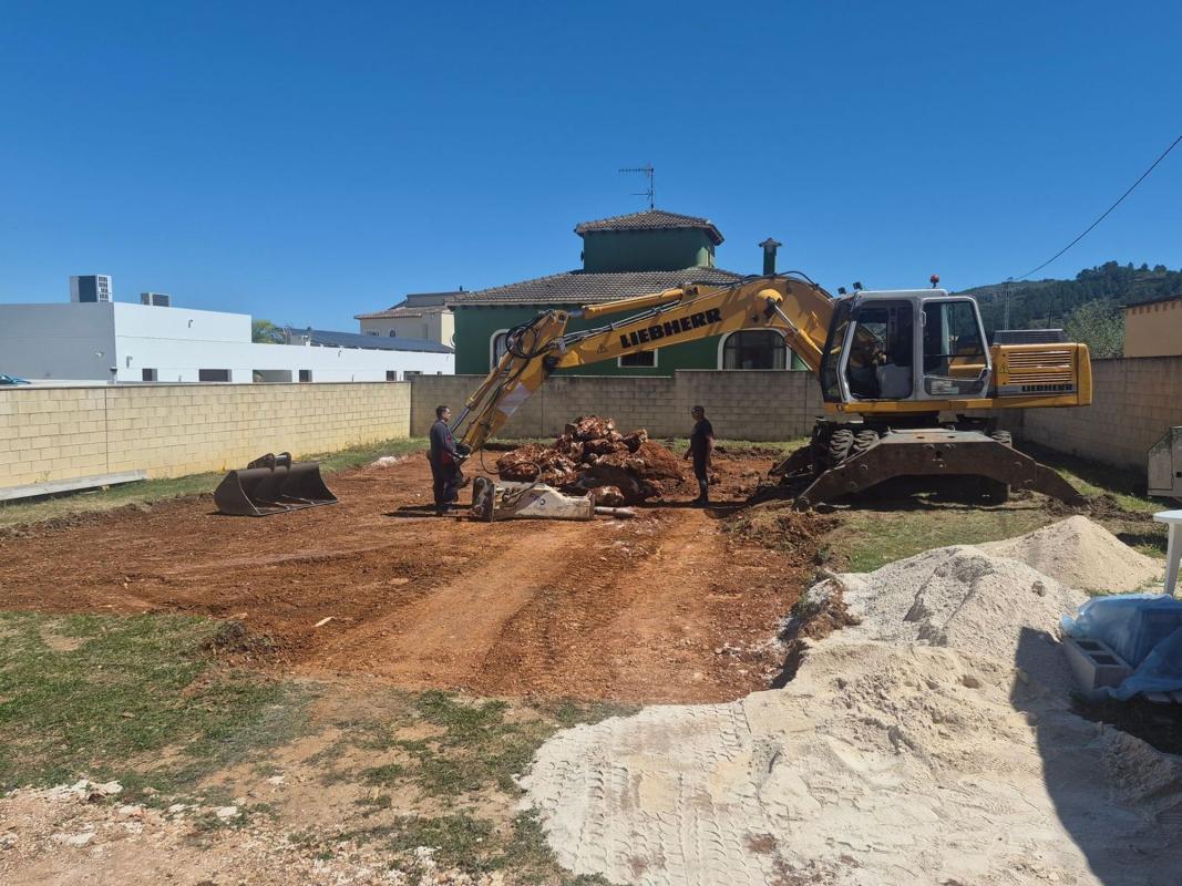 Terreno en venta en Benidoleig, Alicante photo 1