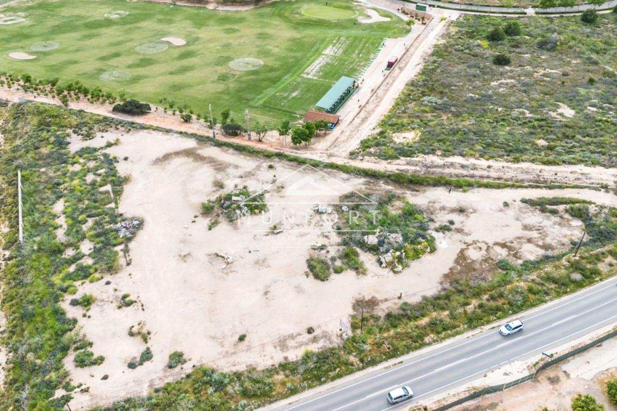 Terreno en venta en Pilar de la Horadada, Alicante photo 4