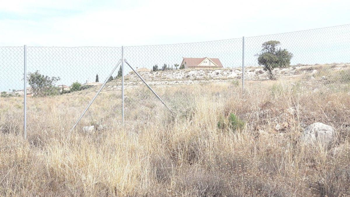 Terreno en venta en Mutxamel, Alicante photo 2